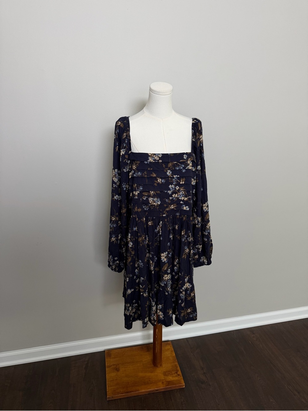 Arula Gracie Dress Fit & Flare Floral Square Neckline Pleats Smocked Ruffle Blue